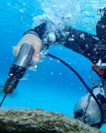 Can a Palm Nailer Function Underwater?
